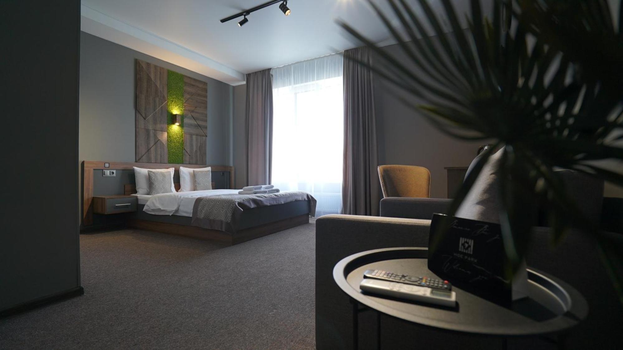 Hide Park Hotel Vinnitsja Eksteriør billede